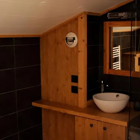 Apartment Stijlvol 4-kamerappartement In Aan De Piste *